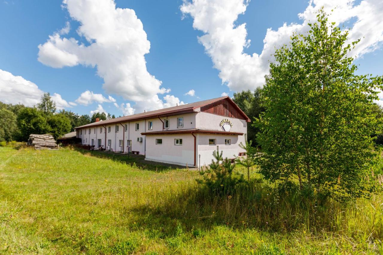 Viesu Nams “Dimantu Ferma” Hotel Ikšķile Buitenkant foto