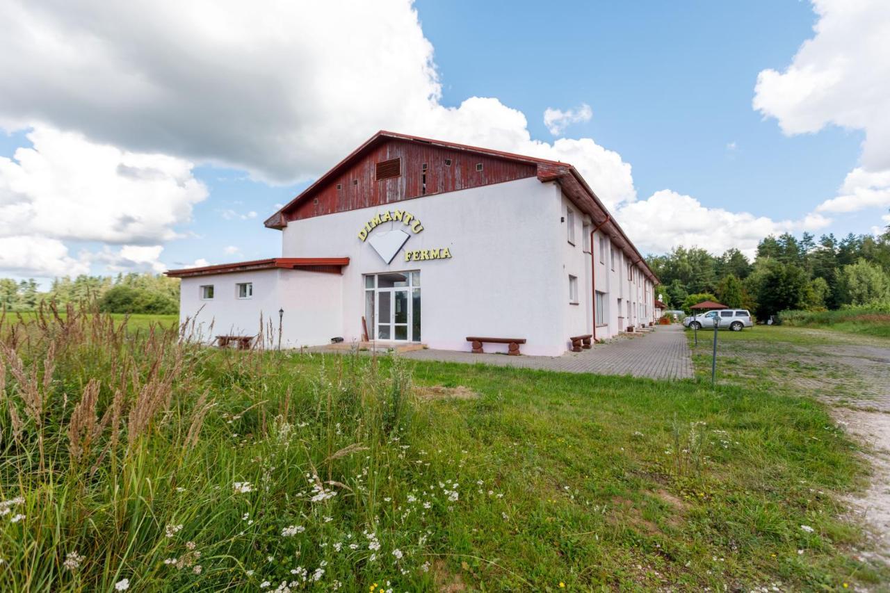 Viesu Nams “Dimantu Ferma” Hotel Ikšķile Buitenkant foto